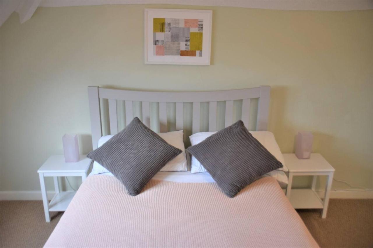Charming 3-Bed Apartment In Talgarth Powys Brecon Exteriör bild