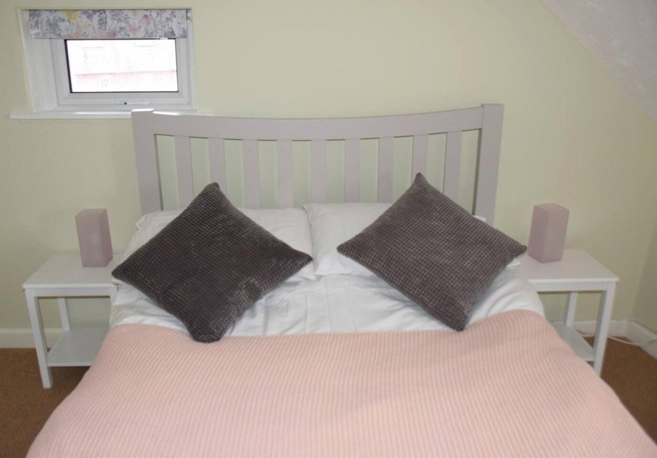 Charming 3-Bed Apartment In Talgarth Powys Brecon Exteriör bild